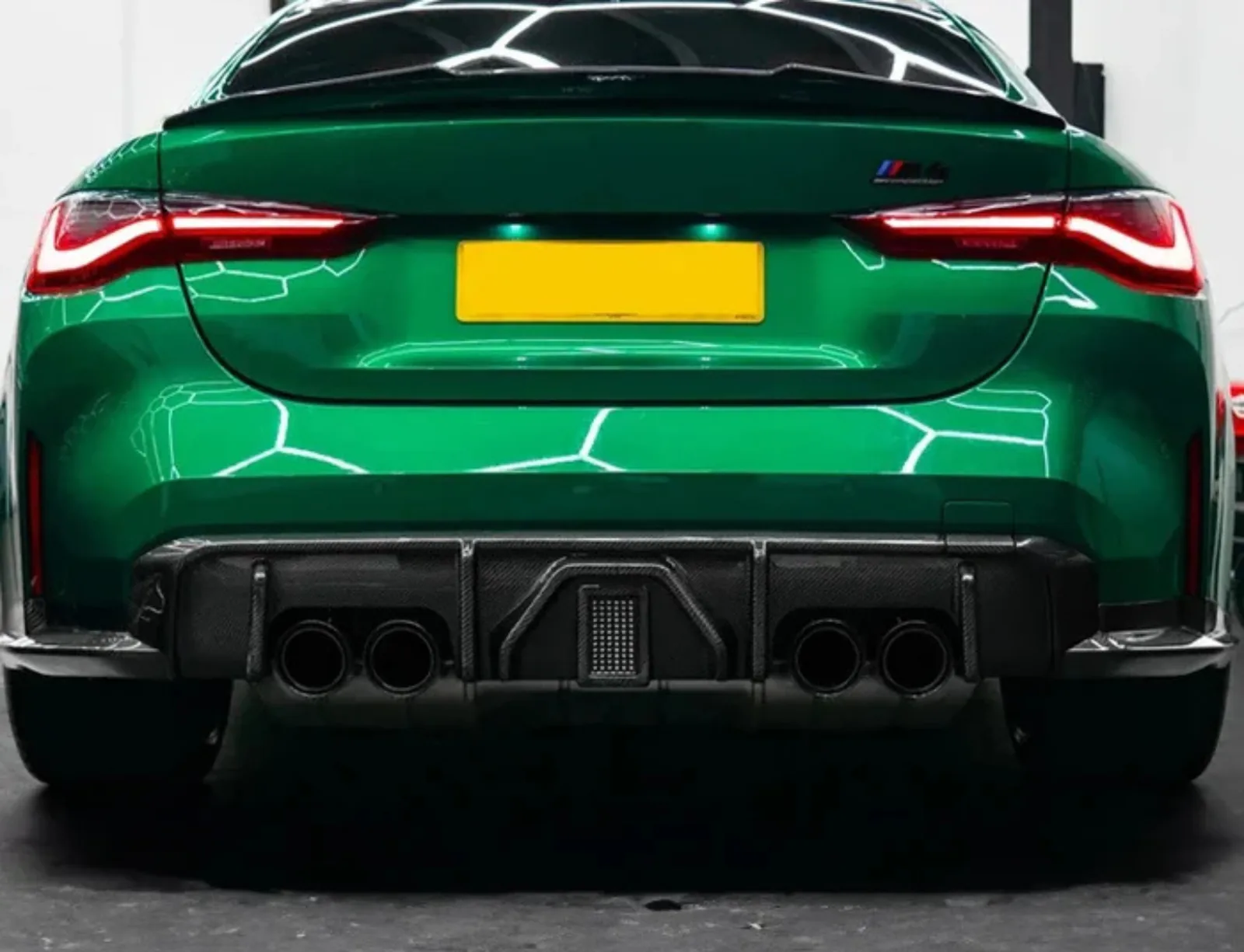KT Design Rear Diffuser with LED
