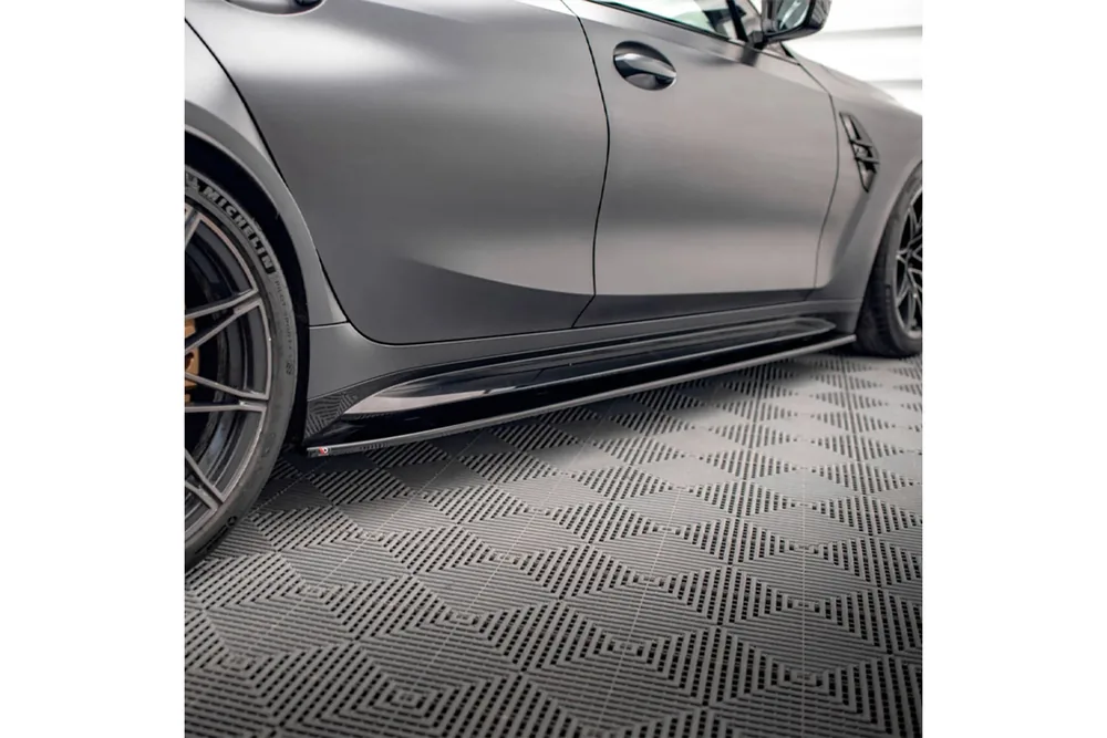 R44 Side Skirt