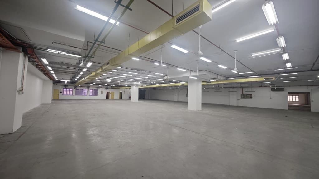 Tebrau 3 Storey Factory