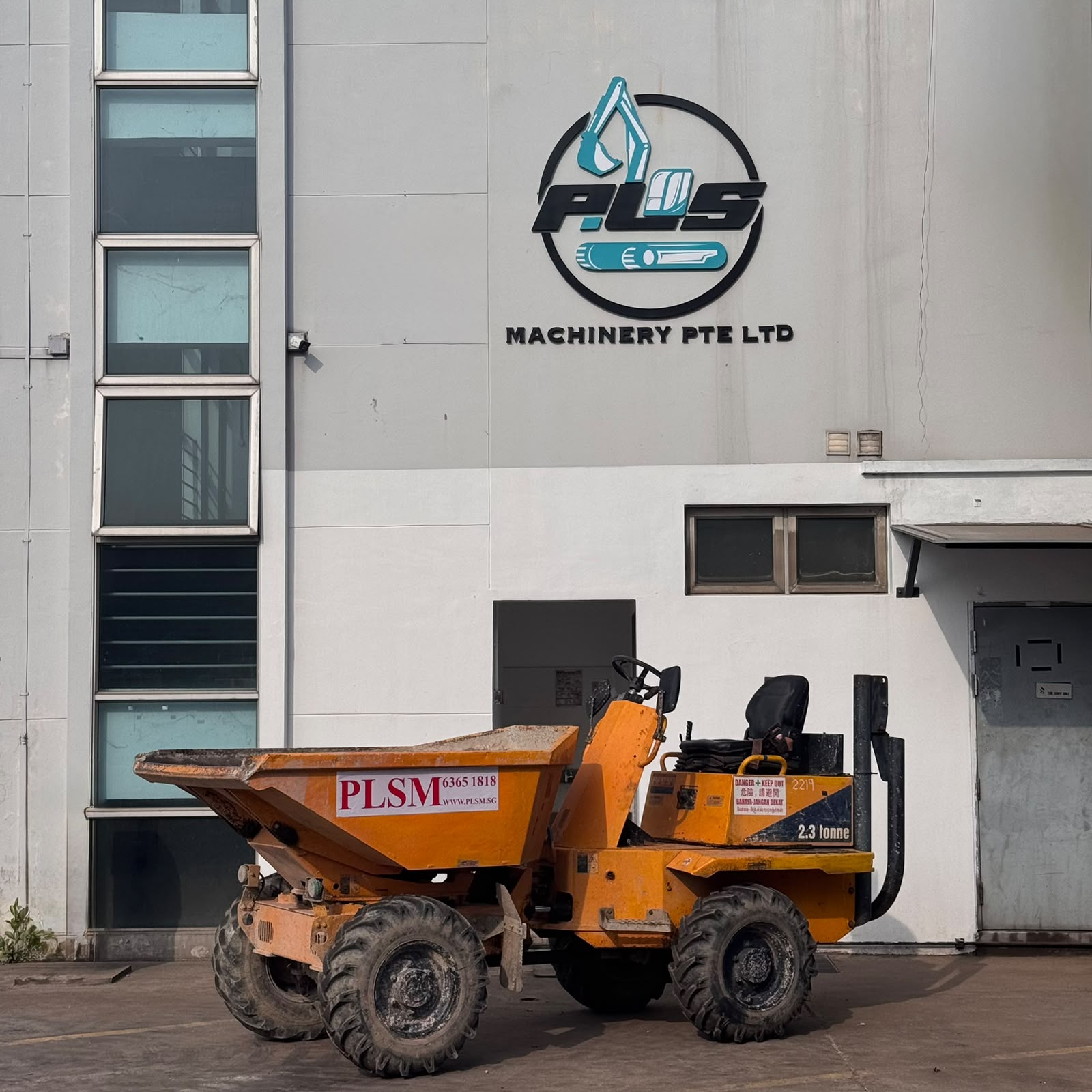 THWAITES MACH477