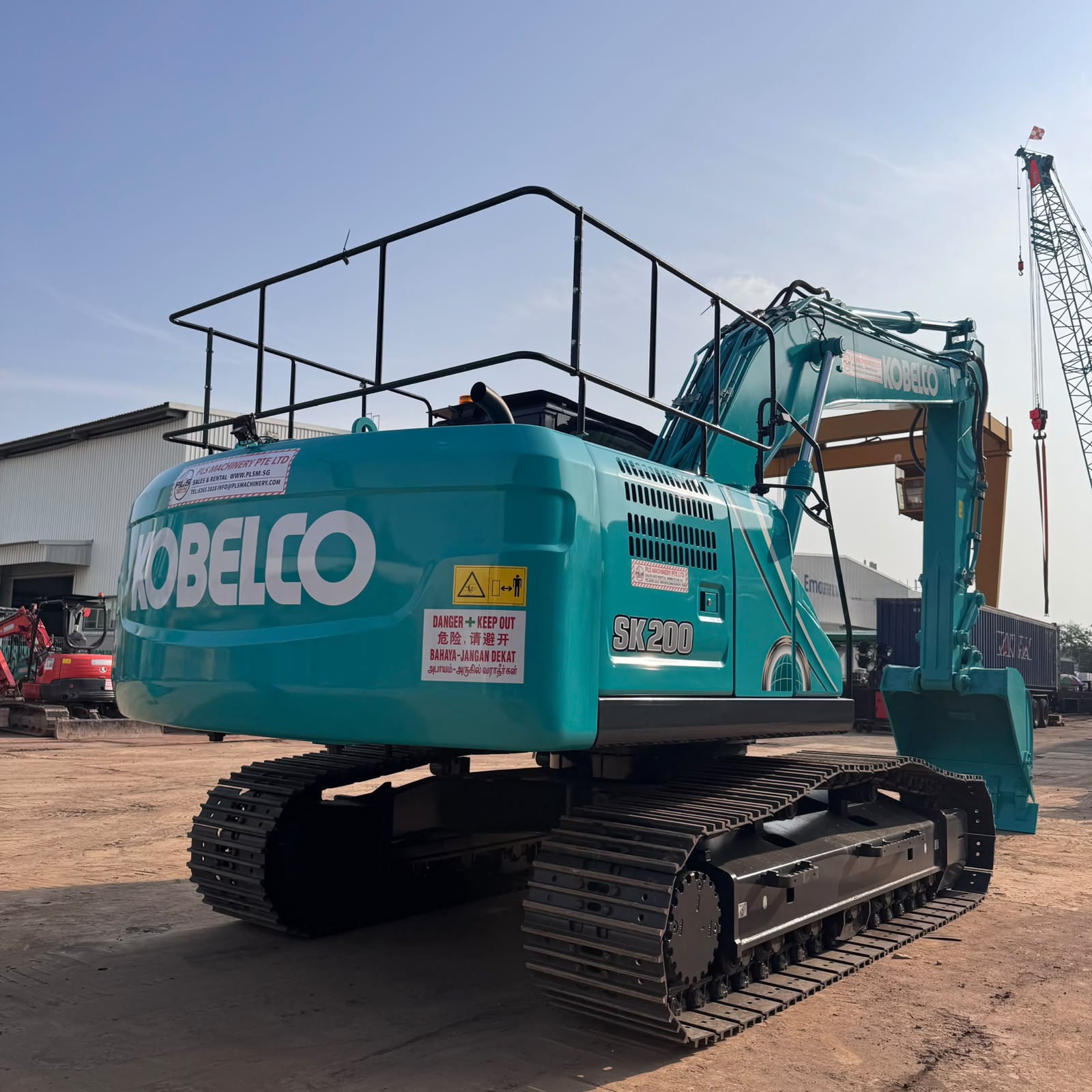 KOBELCO SK200 photo 2